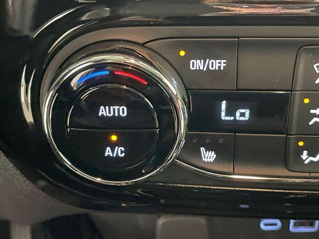 Photo of 2024 Summit White Chevrolet Trax