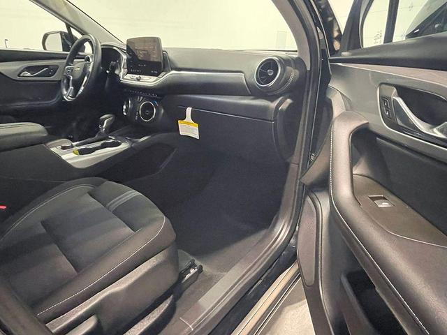 Photo of 2024 Black Chevrolet Blazer