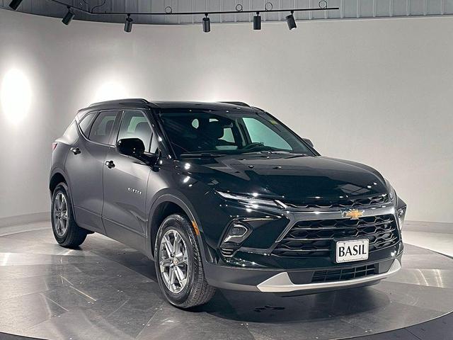 Photo of 2024 Black Chevrolet Blazer