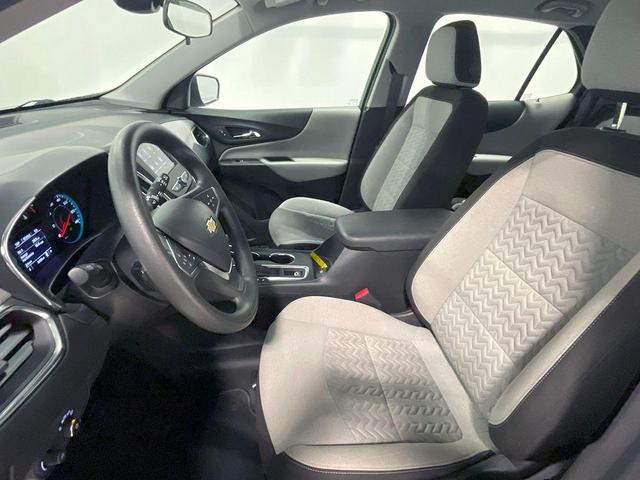 Photo of 2022 Gray Chevrolet Equinox
