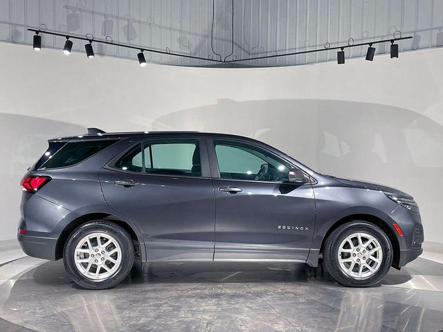 Photo of 2022 Gray Chevrolet Equinox