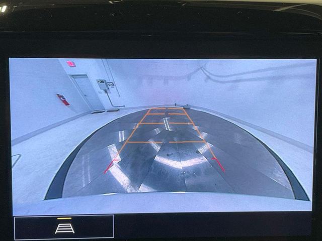 Photo of 2023 Summit White Chevrolet Traverse