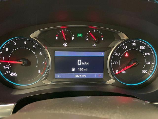 Photo of 2023 Summit White Chevrolet Traverse