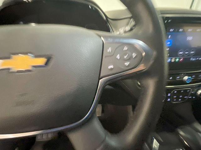 Photo of 2023 Summit White Chevrolet Traverse