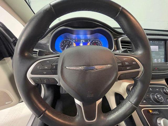 Photo of 2015 Billet Silver Metallic Clearcoat Chrysler 200