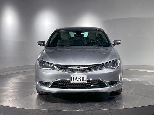 Photo of 2015 Billet Silver Metallic Clearcoat Chrysler 200