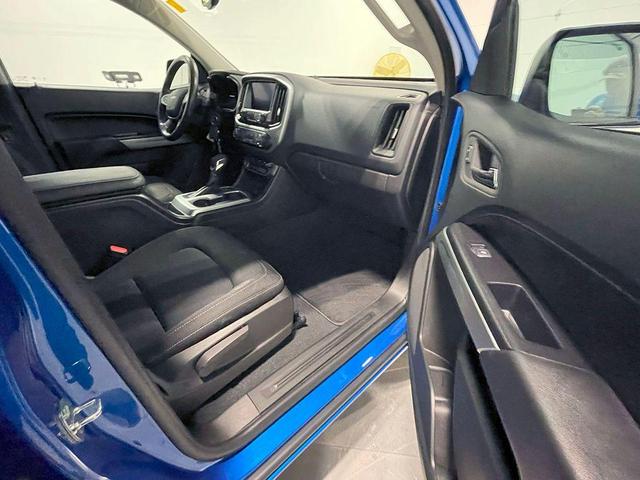 Photo of 2022 Bright Blue Metallic Chevrolet Colorado