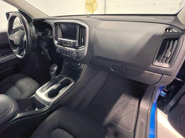 Photo of 2022 Bright Blue Metallic Chevrolet Colorado
