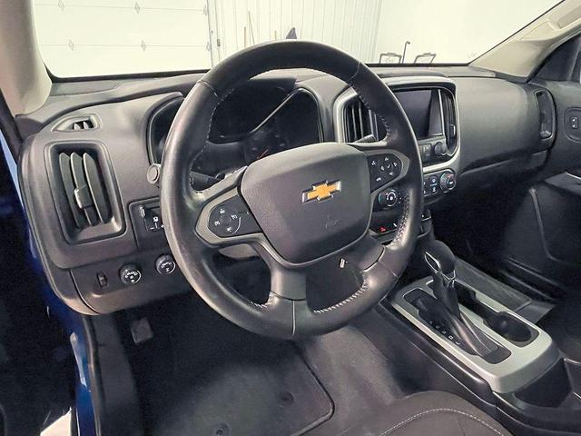 Photo of 2022 Bright Blue Metallic Chevrolet Colorado