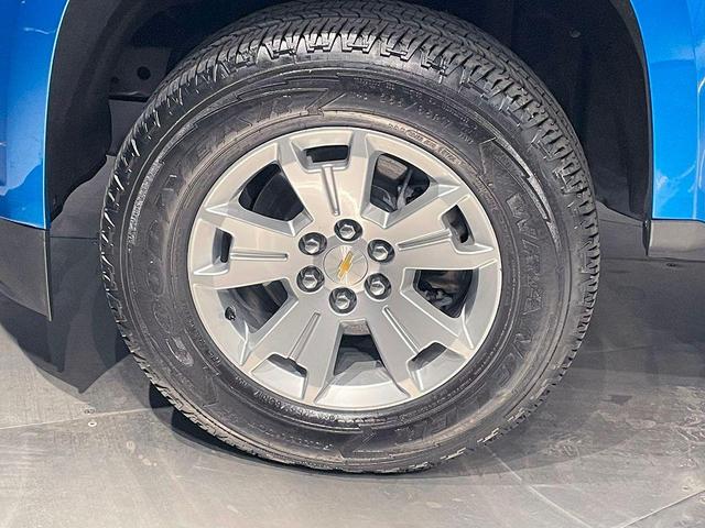 Photo of 2022 Bright Blue Metallic Chevrolet Colorado