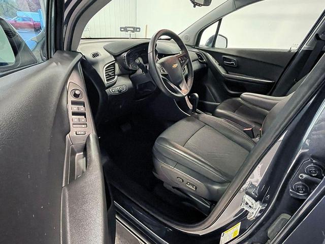 Photo of 2022 Shadow Gray Metallic Chevrolet Trax