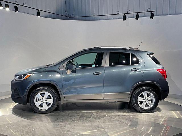 Photo of 2022 Shadow Gray Metallic Chevrolet Trax