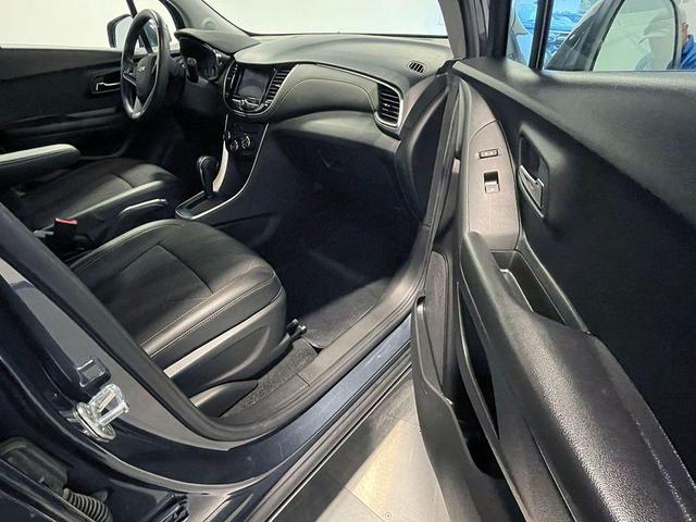Photo of 2022 Shadow Gray Metallic Chevrolet Trax
