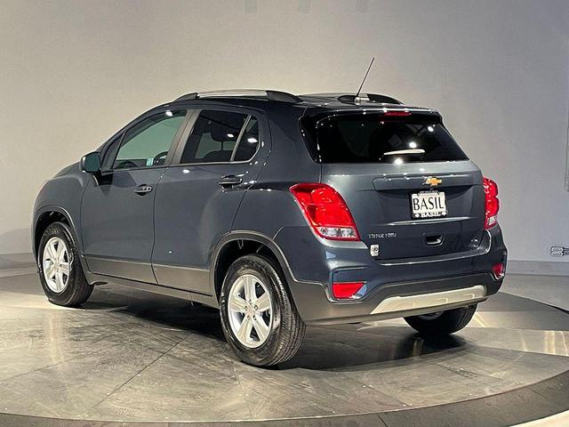 Photo of 2022 Shadow Gray Metallic Chevrolet Trax