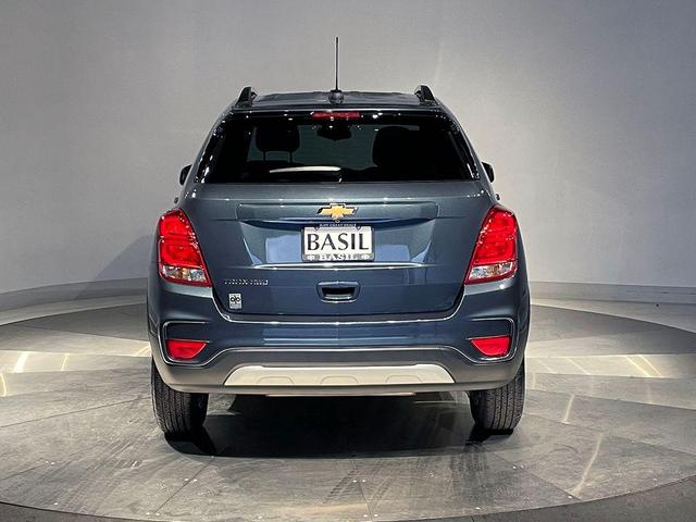 Photo of 2022 Shadow Gray Metallic Chevrolet Trax