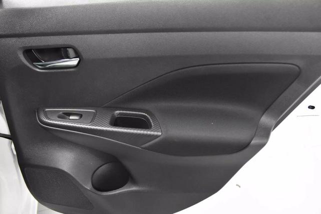 Photo of 2022 Aspen White Tricoat Nissan Versa