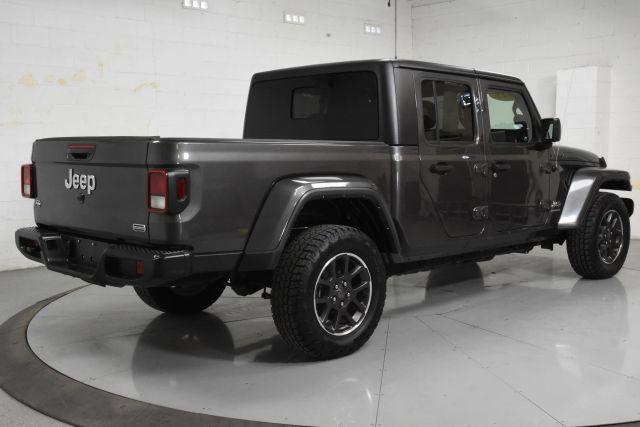 Photo of 2023 Granite Crystal Metallic Clearcoat Jeep Gladiator