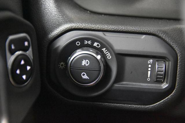 Photo of 2023 Granite Crystal Metallic Clearcoat Jeep Gladiator