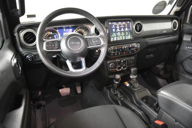 Photo of 2023 Granite Crystal Metallic Clearcoat Jeep Gladiator