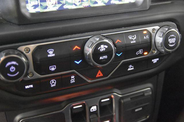 Photo of 2023 Granite Crystal Metallic Clearcoat Jeep Gladiator