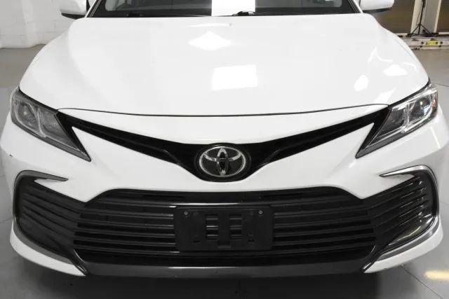 Photo of 2022 White Toyota Camry