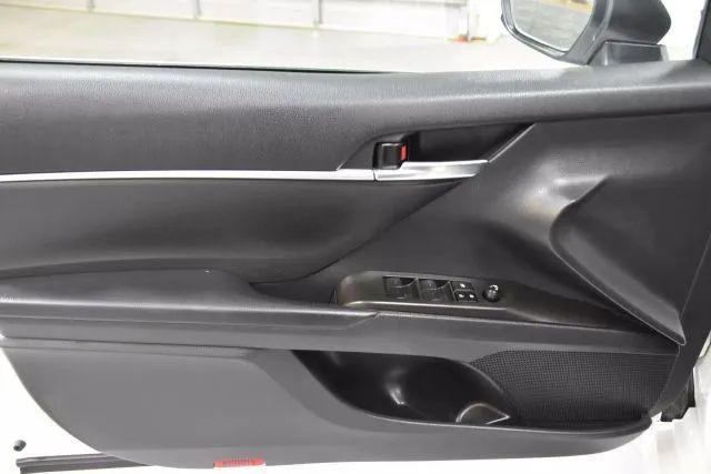 Photo of 2022 White Toyota Camry