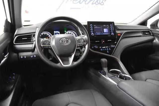 Photo of 2022 White Toyota Camry