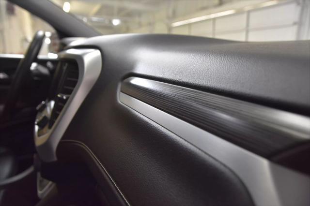 Photo of 2023 Ebony Twilight Metallic GMC Acadia