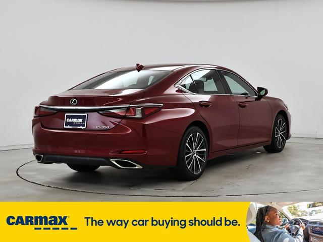 Photo of 2022 Red Lexus ES 350