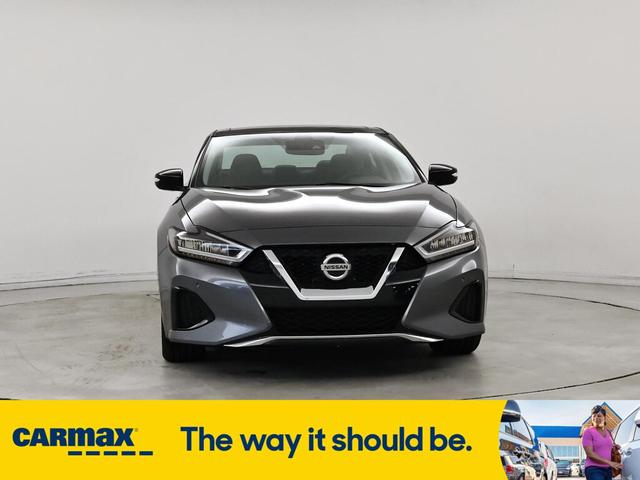 Photo of 2020 Gray Nissan Maxima