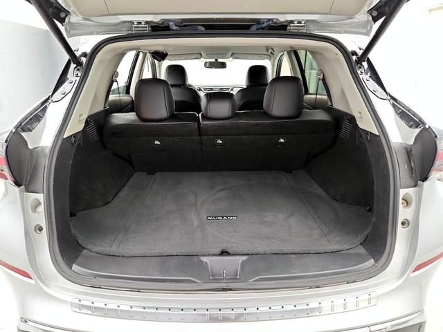 Photo of 2019 Silver Nissan Murano