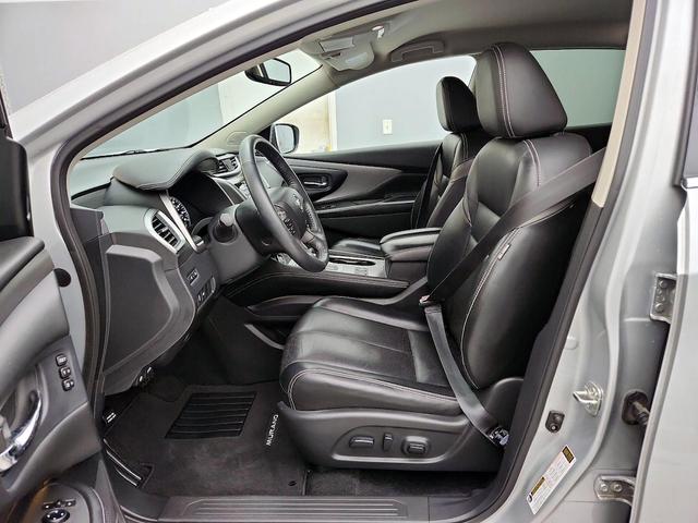 Photo of 2019 Silver Nissan Murano