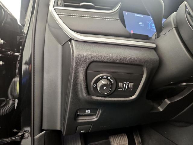 Photo of 2023 Black Jeep Grand Cherokee