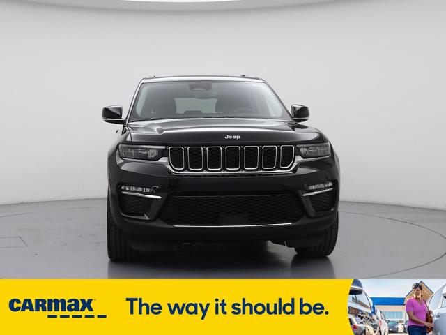 Photo of 2023 Black Jeep Grand Cherokee