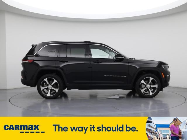 Photo of 2023 Black Jeep Grand Cherokee