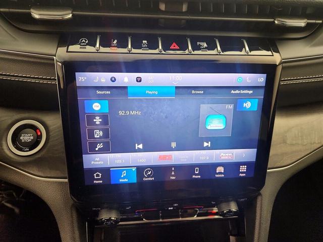 Photo of 2023 Black Jeep Grand Cherokee