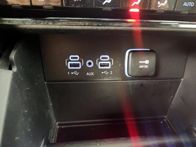 Photo of 2023 Black Jeep Grand Cherokee