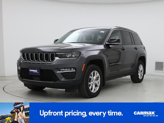 Photo of 2022 Gray Jeep Grand Cherokee