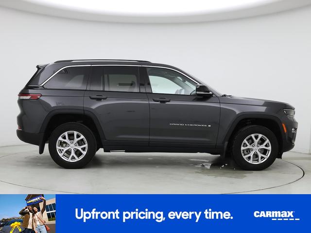 Photo of 2022 Gray Jeep Grand Cherokee