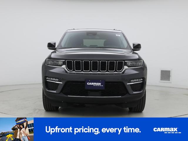Photo of 2022 Gray Jeep Grand Cherokee
