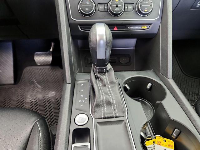 Photo of 2021 Gray Volkswagen Atlas