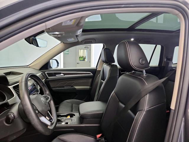 Photo of 2021 Gray Volkswagen Atlas