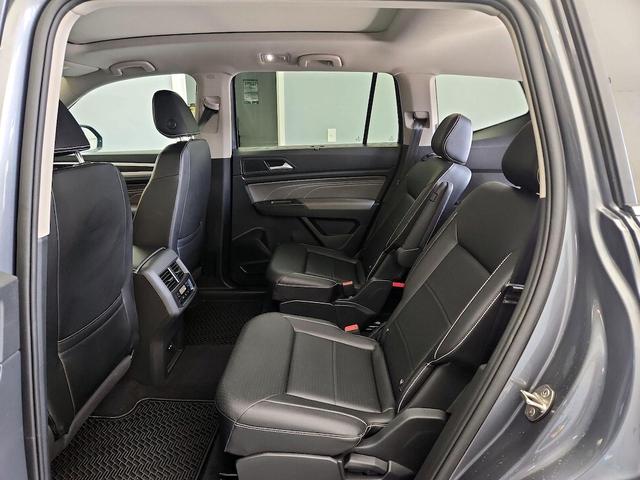 Photo of 2021 Gray Volkswagen Atlas