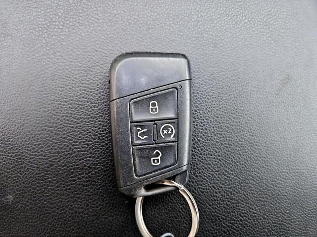 Photo of 2021 Gray Volkswagen Atlas