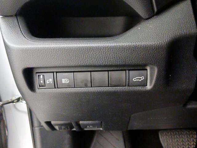 Photo of 2022 Silver Toyota RAV4