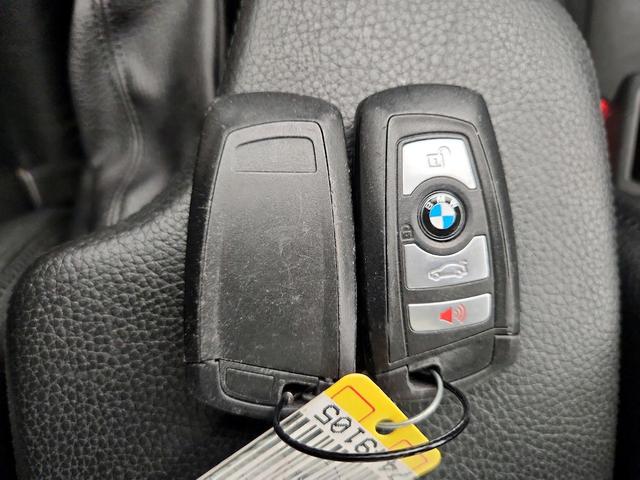 Photo of 2016 Black BMW 320