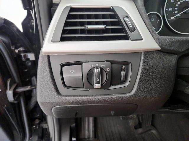 Photo of 2016 Black BMW 320