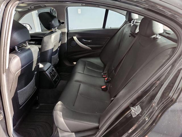 Photo of 2016 Black BMW 320