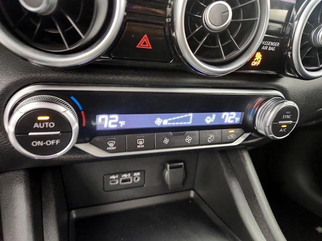 Photo of 2020 Blue Nissan Sentra