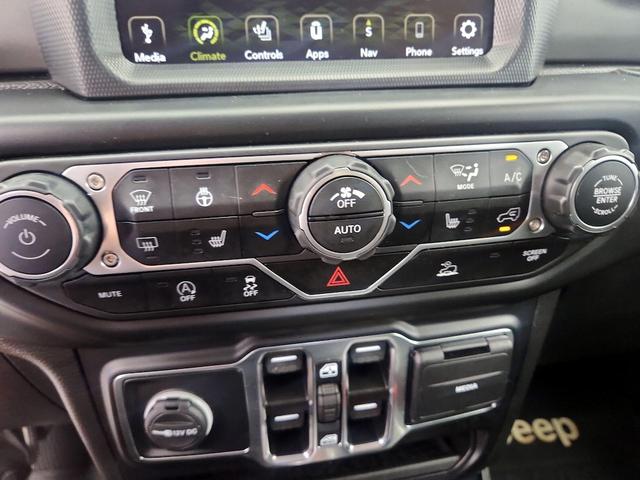 Photo of 2022 Green Jeep Wrangler